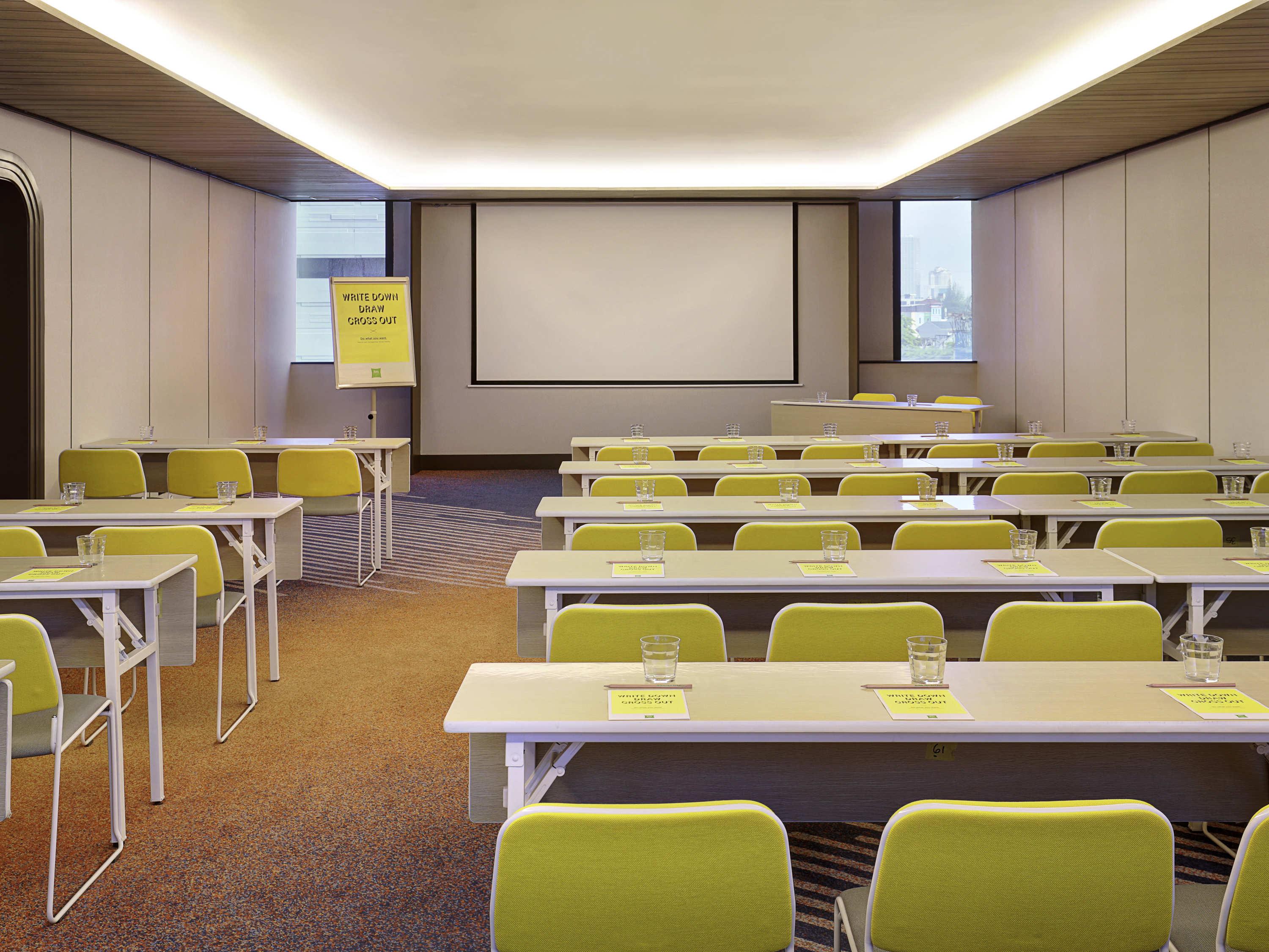 Ibis Styles Jakarta Tanah Abang Exteriör bild