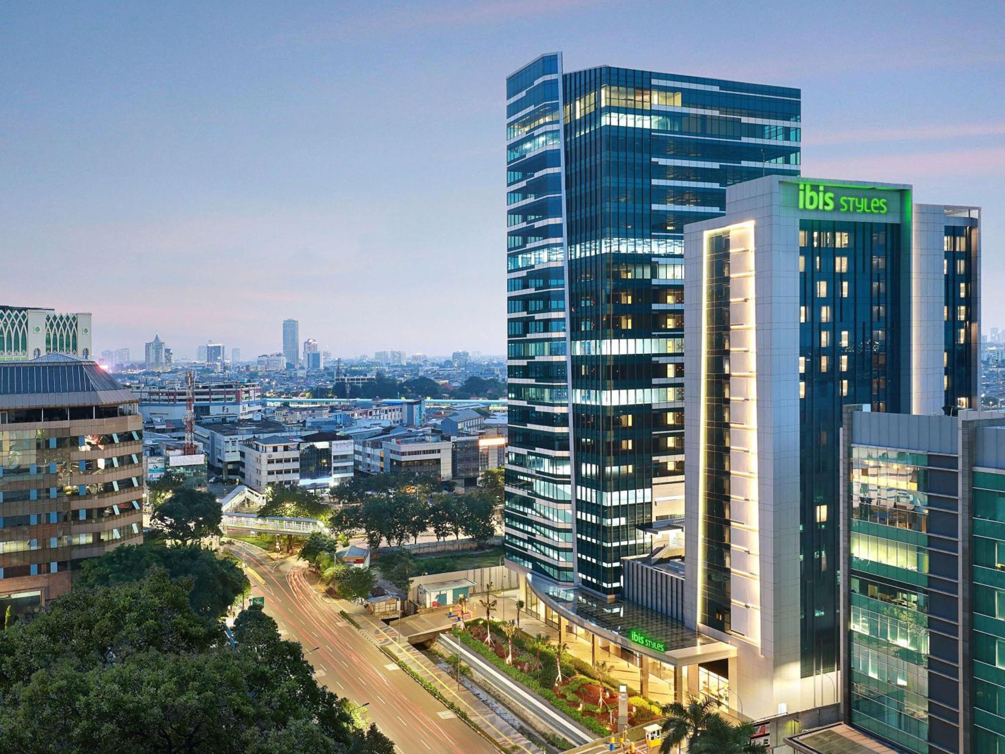 Ibis Styles Jakarta Tanah Abang Exteriör bild