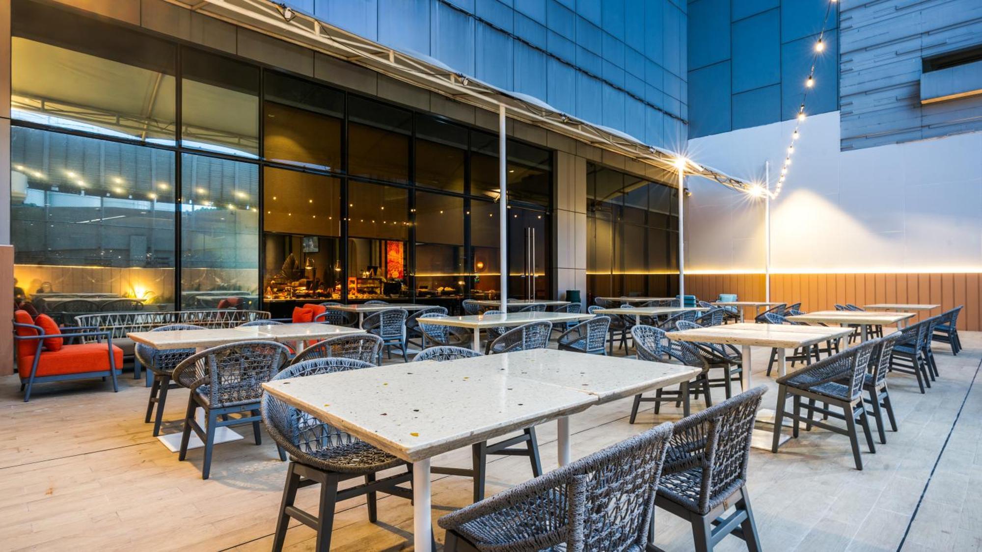 Ibis Styles Jakarta Tanah Abang Exteriör bild